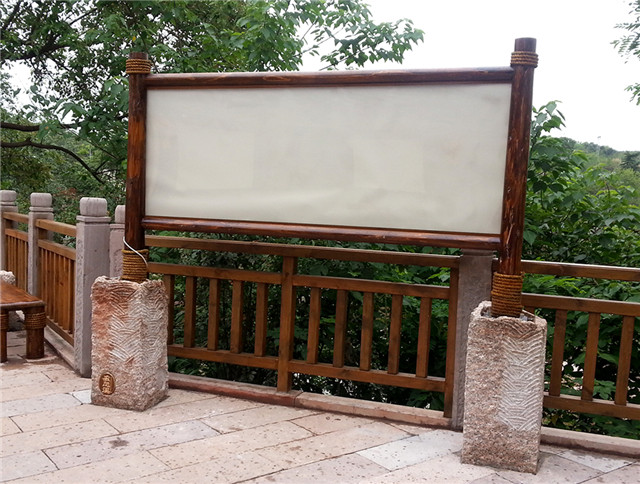 奔流標(biāo)識景區(qū)宣傳欄